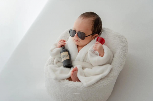 武夷山宝宝总是吐奶怎么回事